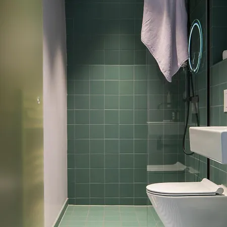 Emma Next 3* Роттердам